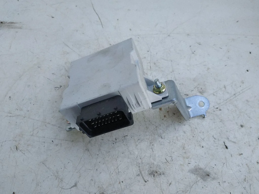 Window wiper relay 8594005020