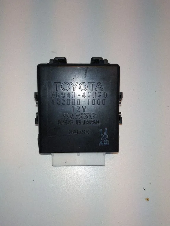 Window wiper relay 8594042020