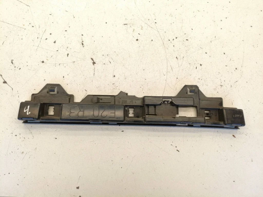 Sill supporting ledge 51777240916