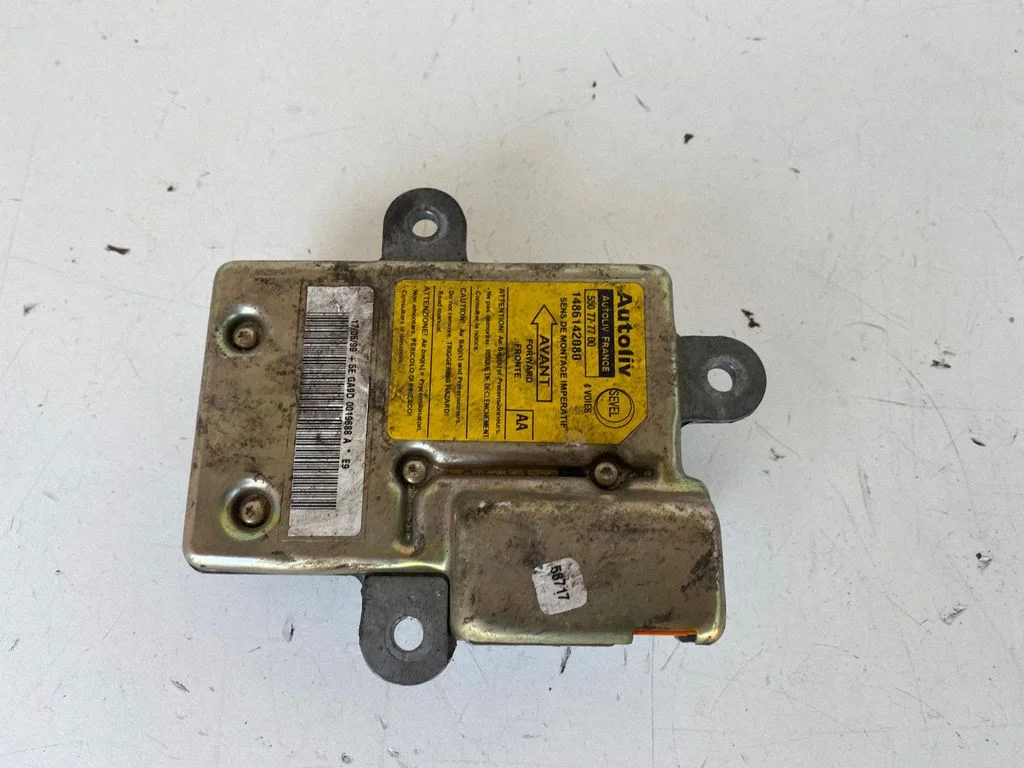 Drošības spilvenu vadības bloks 1486142080