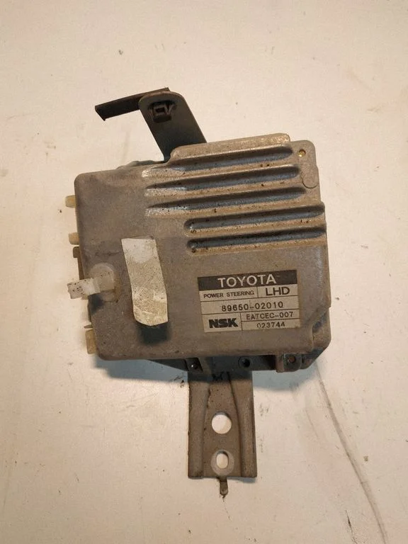 Stūres pastiprinātāja vadības bloks 8965002010