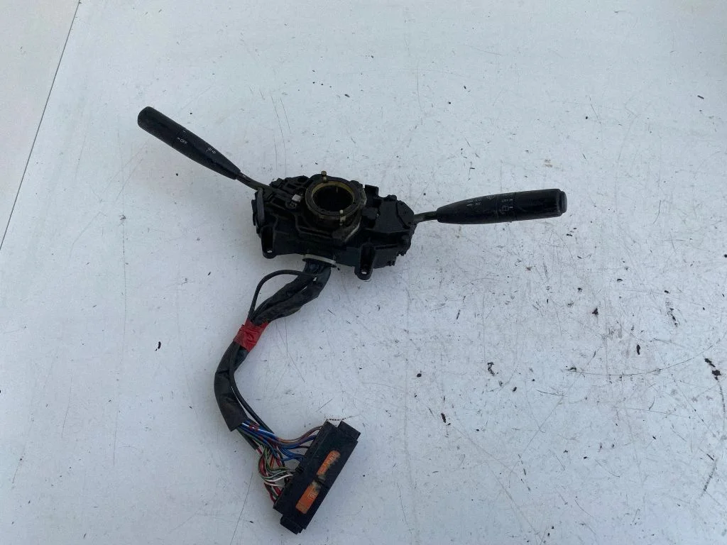 Sviru komplekts 843101A280