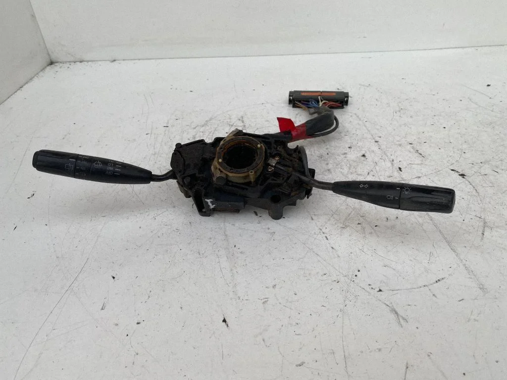 Sviru komplekts 843101A280