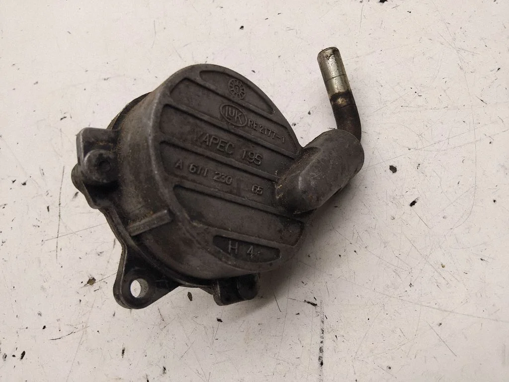 Vaakumpump – Mercedes-Benz Vito Viano W638 (1996-2003)