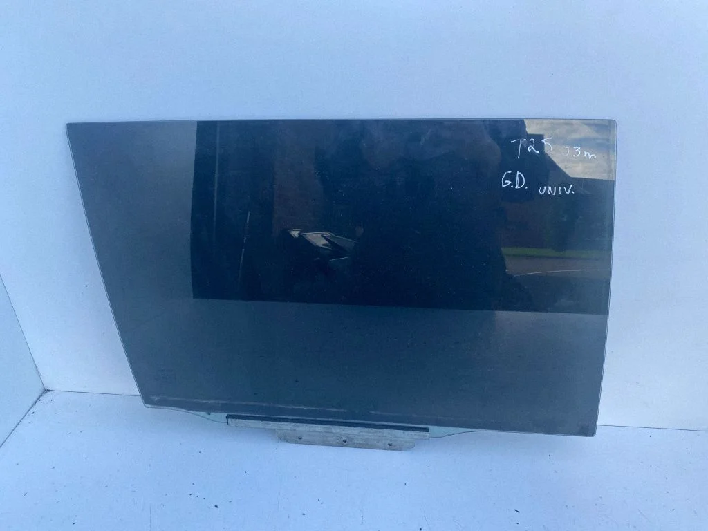 Rear door window glass – rear right