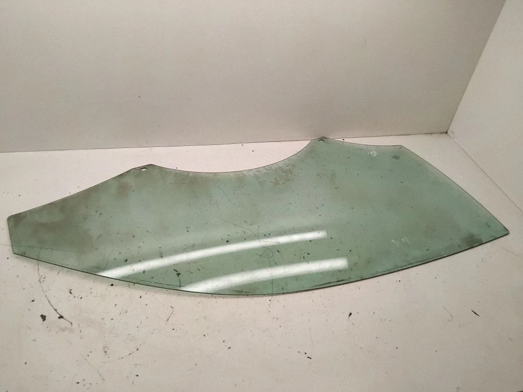 Front door window glass four-door DOT90AS2M40A