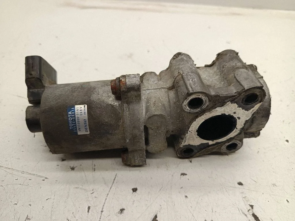 EGR valve – Toyota Corolla Verso AR10 (2004-2009)