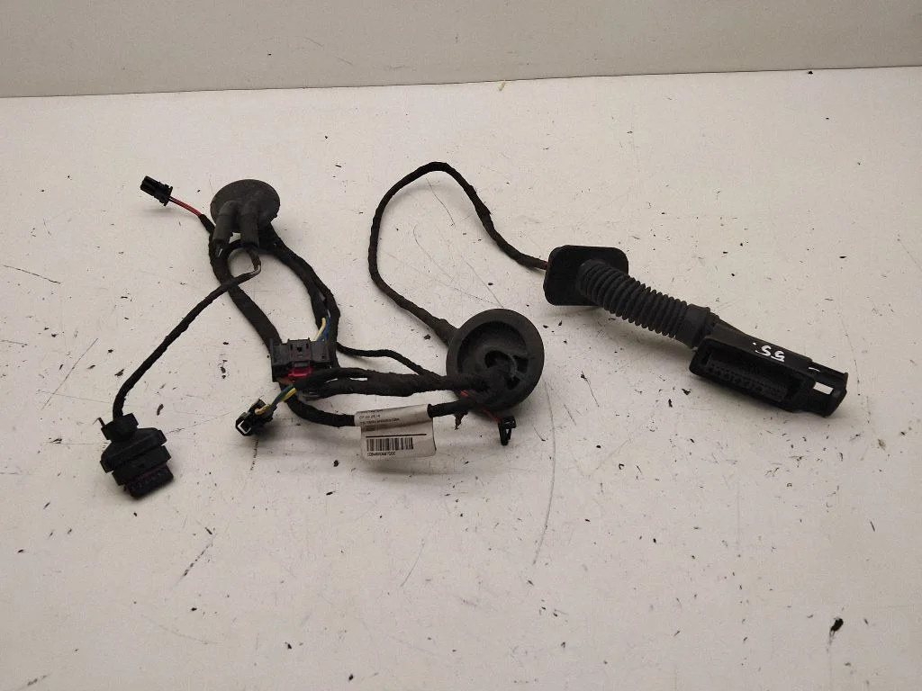 Rear door wiring loom 8X0971687D