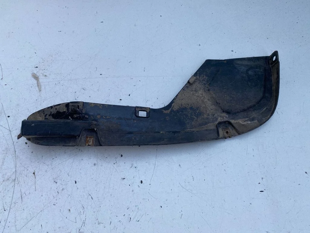 Rear mudguard – Toyota RAV 4 (XA20) (2000-2005)
