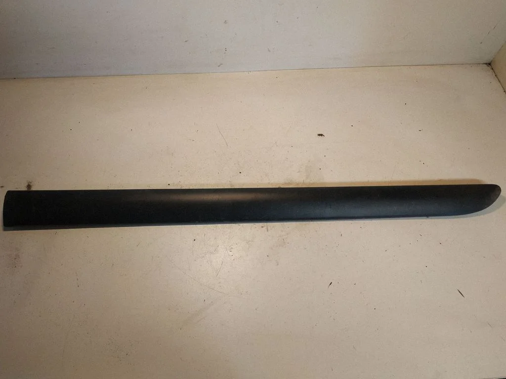 Front door trim (molding) 96278996
