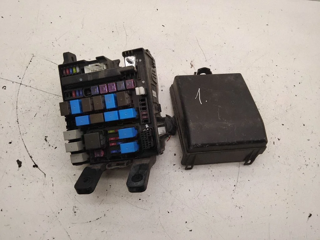 Fuse module 919503W530