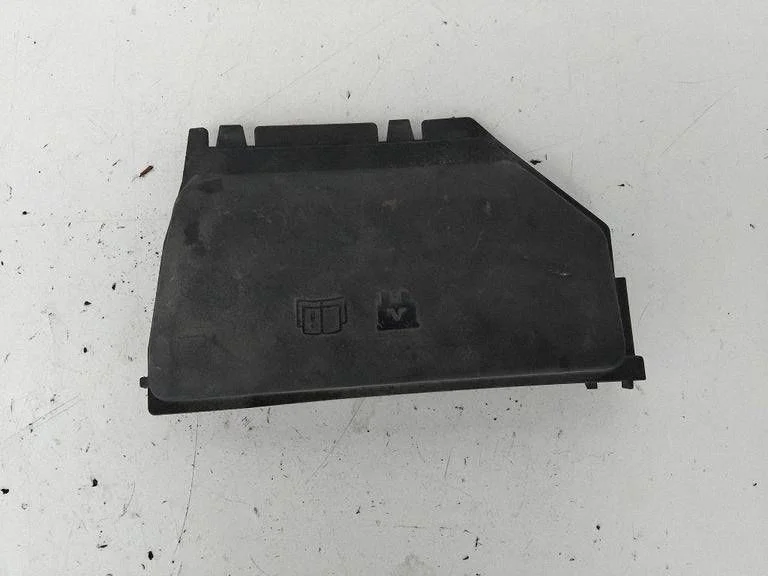 Fuse box cover BJ3214A076CA