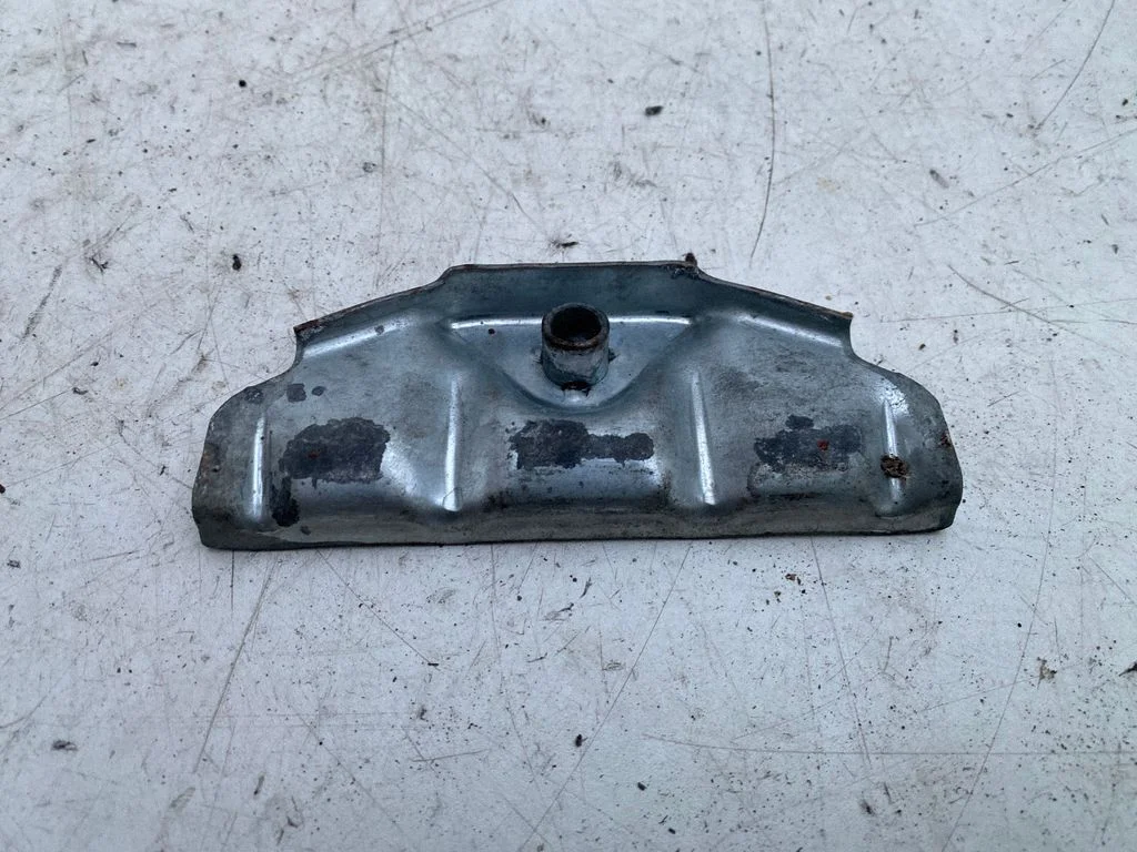 Battery bracket – Volvo S80 (2004-2006)