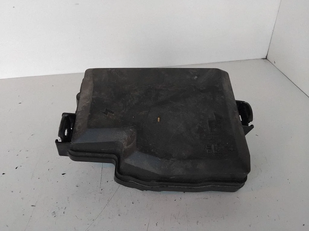 Drošinātāju kārbas vāciņš 91956GI140