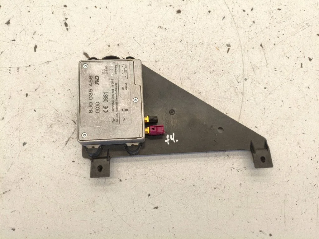 Antenas pastiprinātājs 4F0035493