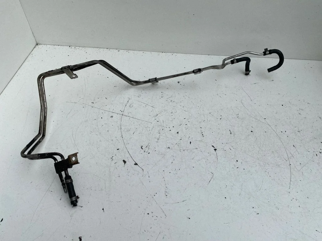 Fuel line/pipe/hose – Volvo V70 (2008-2013)