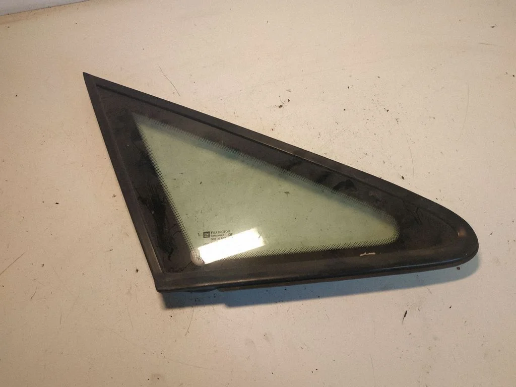 Front triangle window/glass NOCODE
