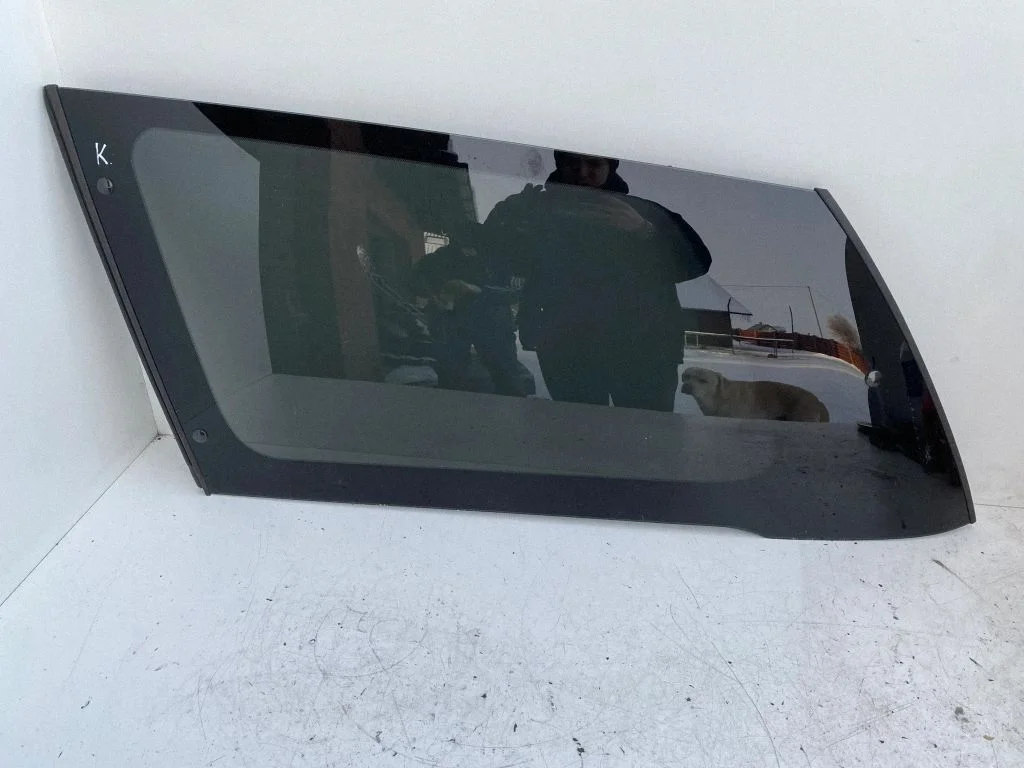 Aizmugurējais sāna virsbūves stikls – Toyota Previa (XR30, XR40) II (2000-2006)