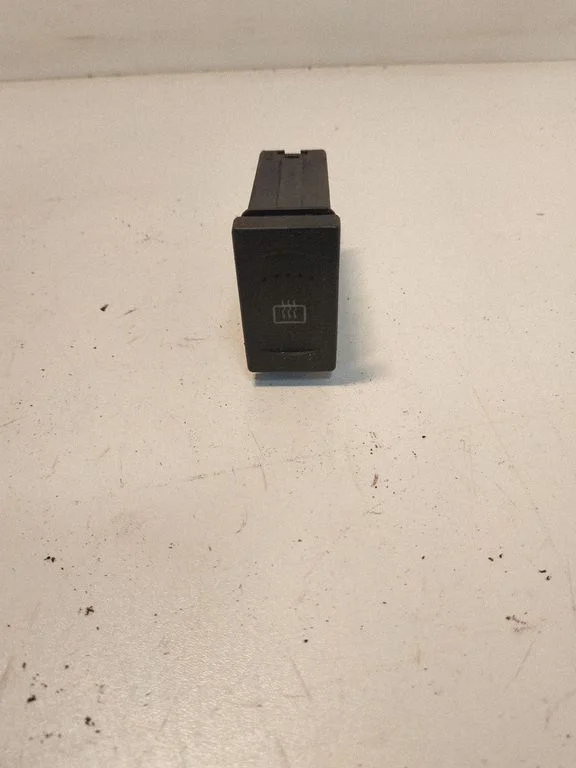 Stikla apsildes slēdzis 3B0959621B