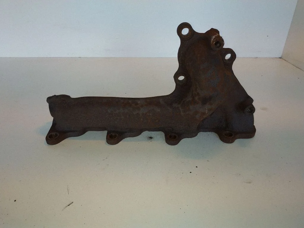 Exhaust manifold 26110