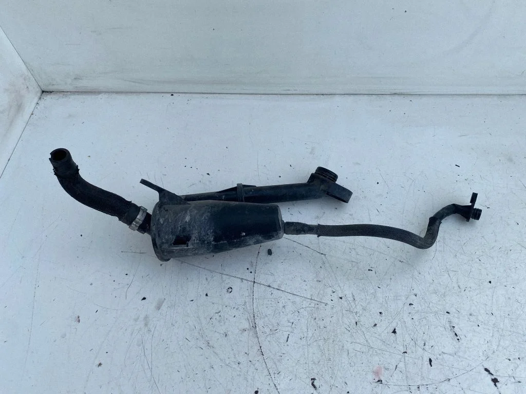 Oil breather separator – Opel Insignia A (2008-2017)