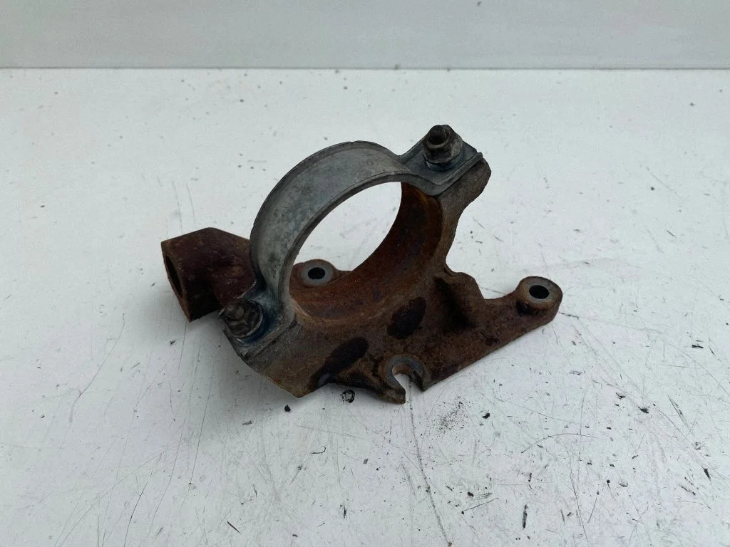 Driveshaft support bearing bracket – Volvo V60 (2011-2013)