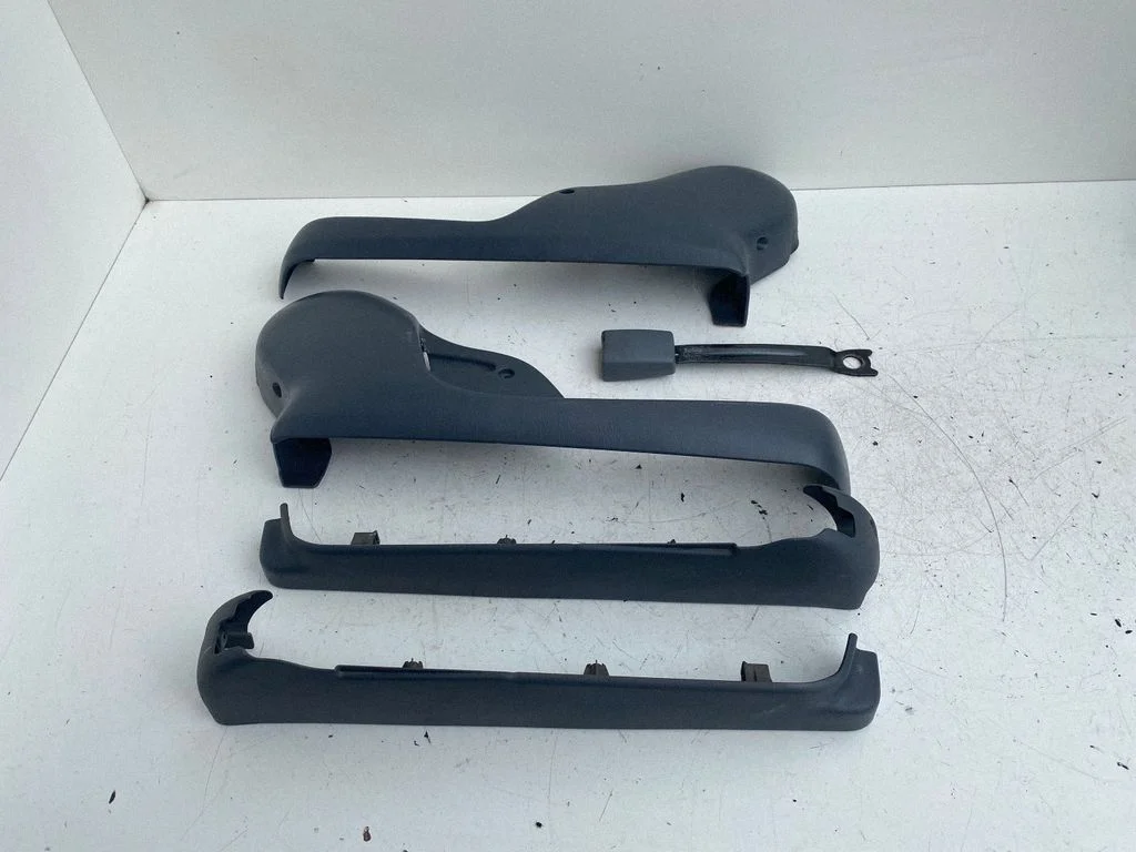 Front passenger seat rail trim 7181228181