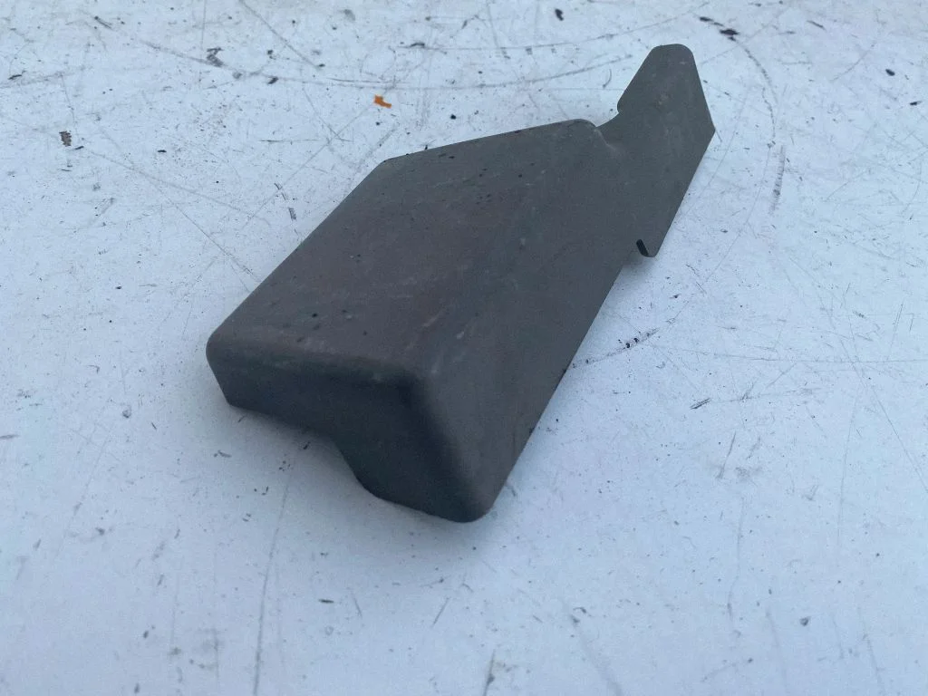 Front driver seat rail trim 8L0881349B