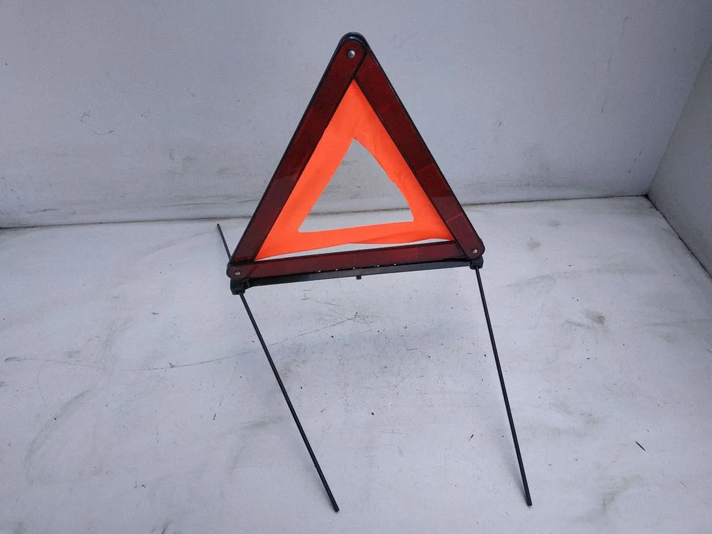 Emergency warning sign 27R032729