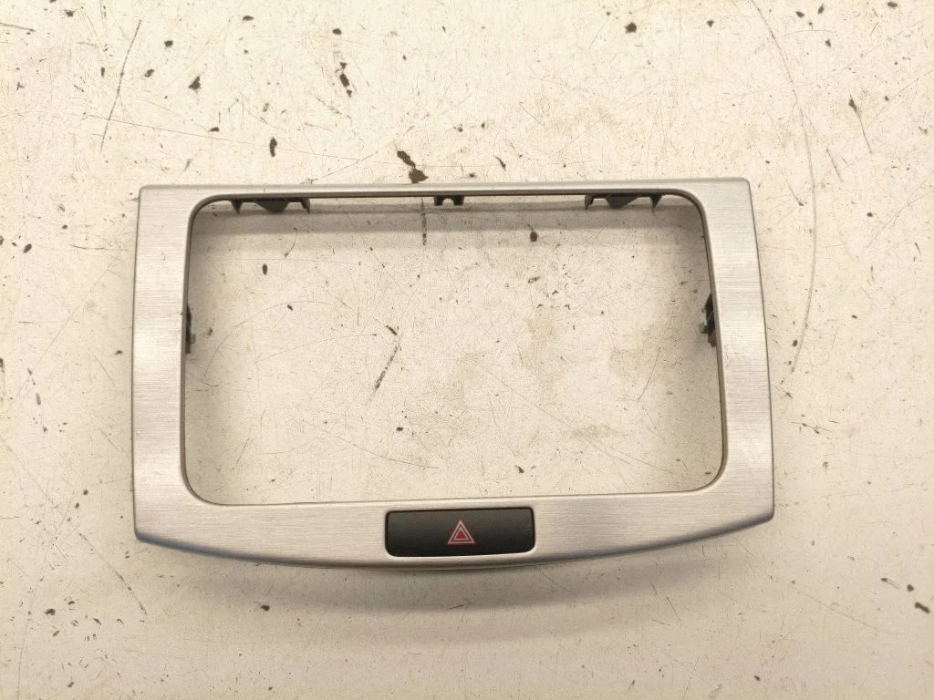 Radio/navigācijas apdare – Volkswagen Passat CC (2008-2016)
