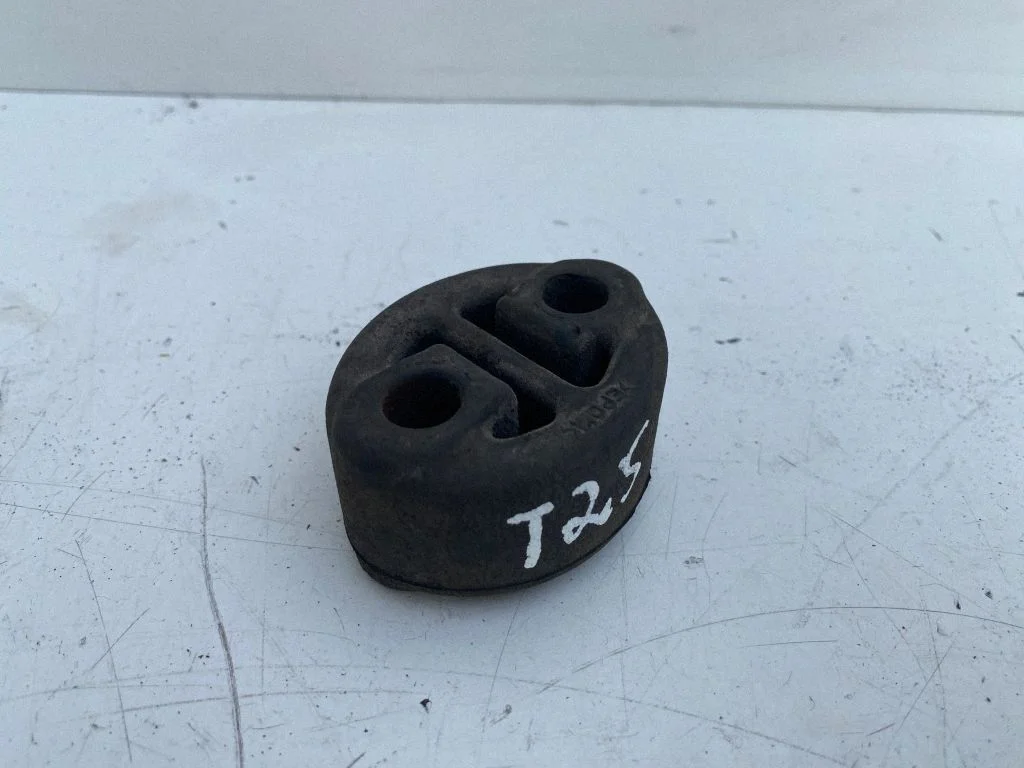 Muffler mount bracket/holder 175650D030