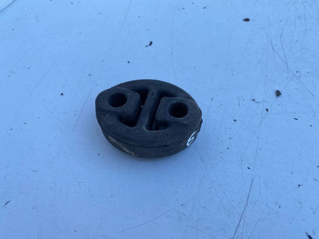 Muffler mount bracket/holder 175650D060
