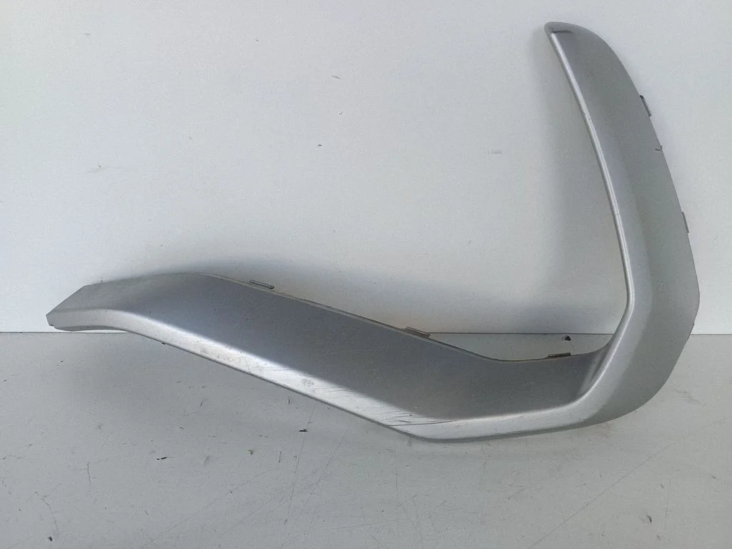 Listwa zderzaka tylnego 83F807968