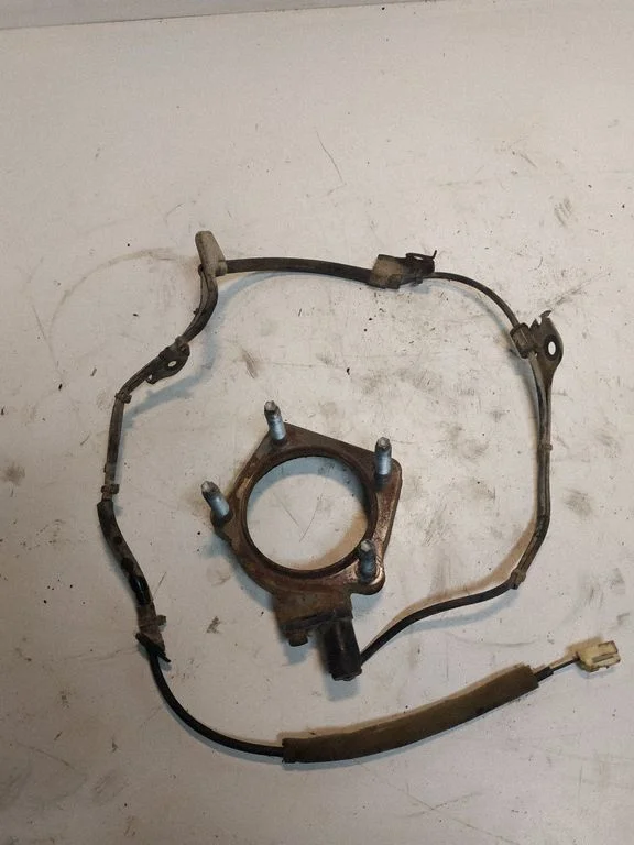 Tagumine piduri ABS-andur – Toyota RAV 4 (XA20) (2000-2005)