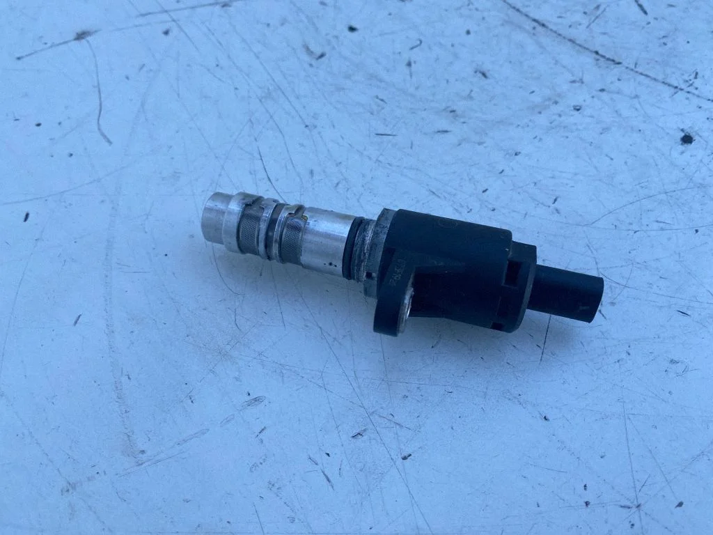 Sadales vārpstas stāvokļa devējs 04E906455AC