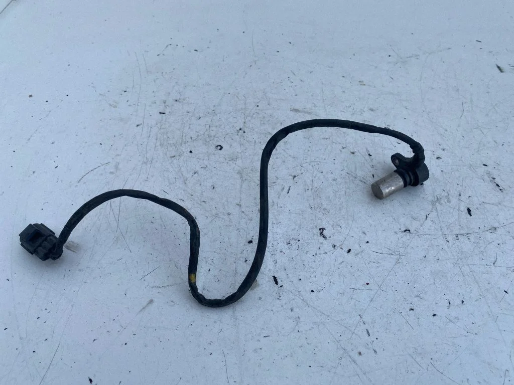 Camshaft position sensor 9202134