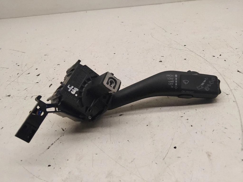 Klaasipuhastite hoob – Volkswagen Golf Plus (2005-2013)