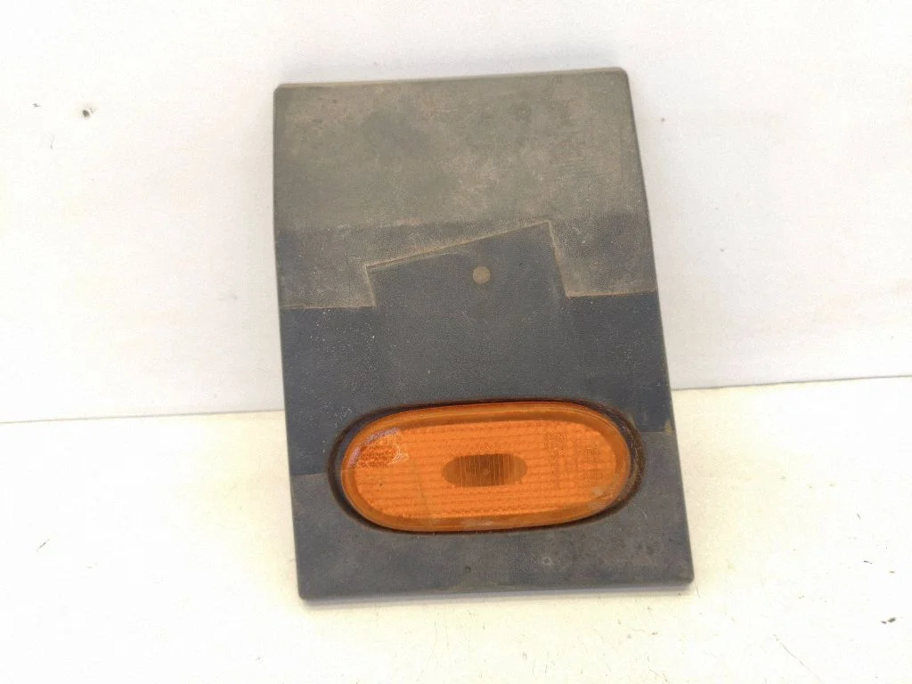 Spārna apdare (moldings) A9066901282