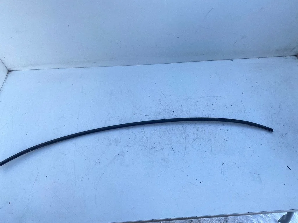 Jumta apdares līste „moldings" 8200