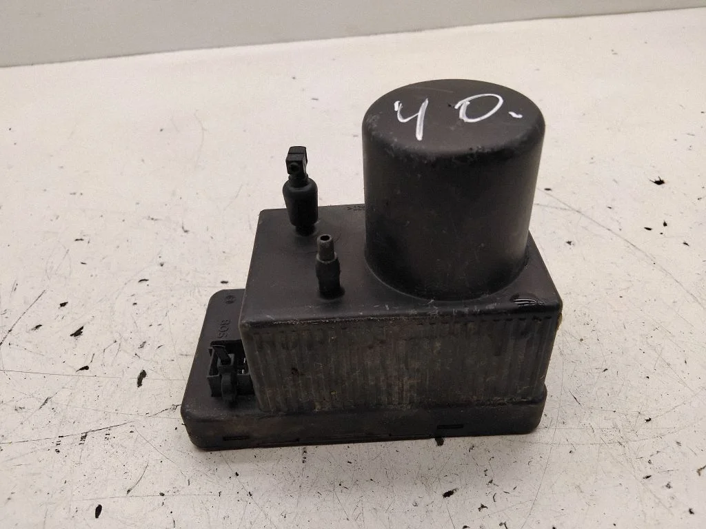 Central locking vacuum pump – Mercedes-Benz E-Class W211 (2002-2009)