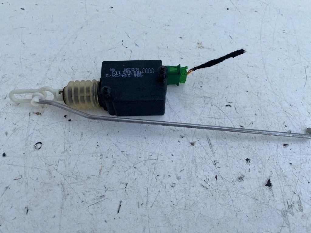 Tailgate boot lock/latch motor 4B9962115