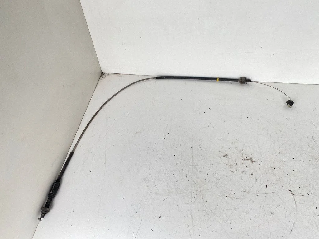 Throttle cable 7700813982