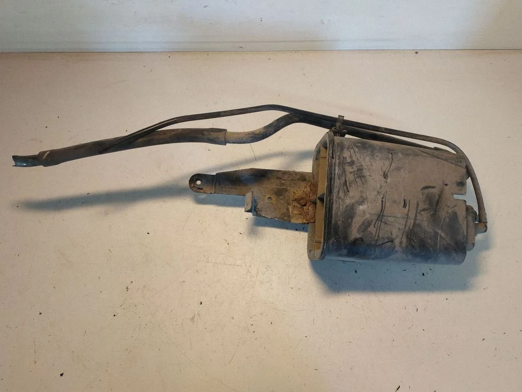 Active carbon filter fuel vapour canister – Volvo V70 (2000-2004)