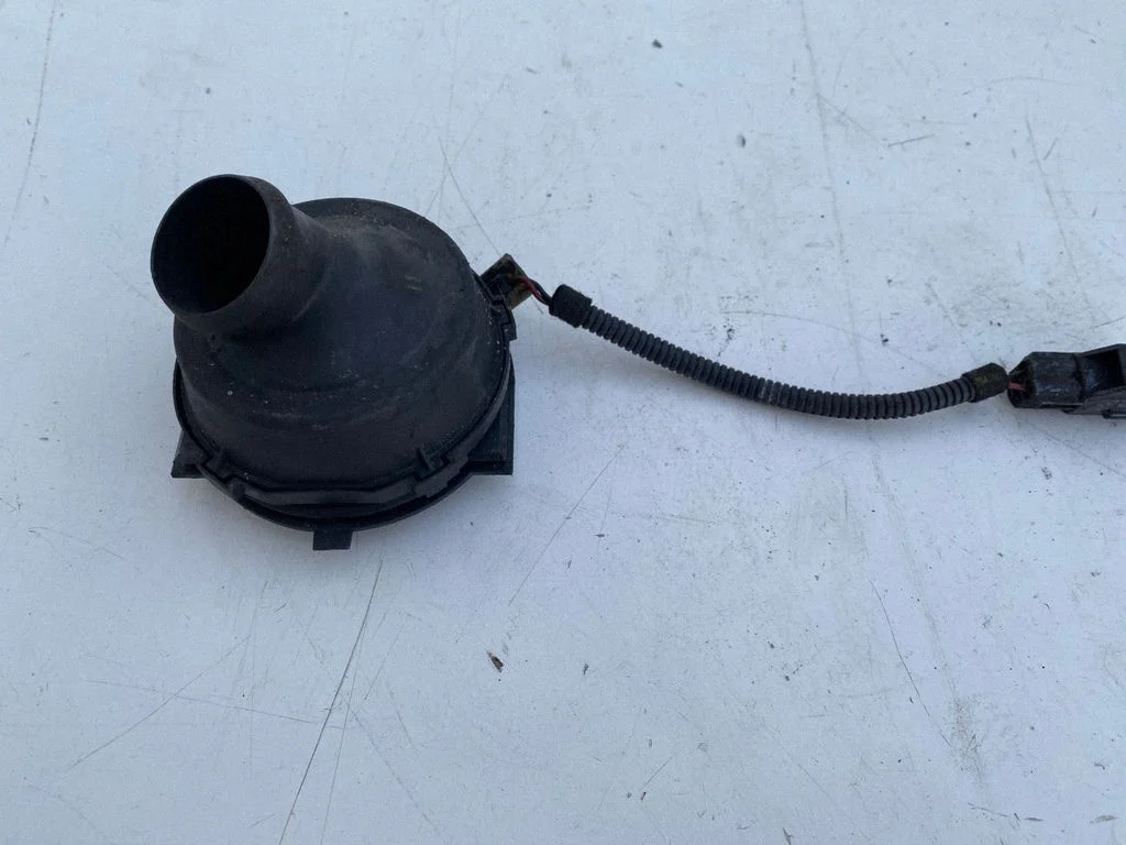 Engine control unit/module fan – Volvo S80 (2004-2006)