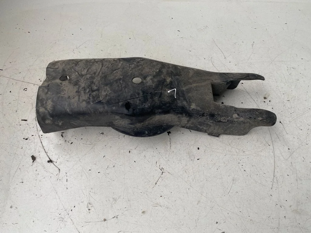 Other rear suspension part A2133520800