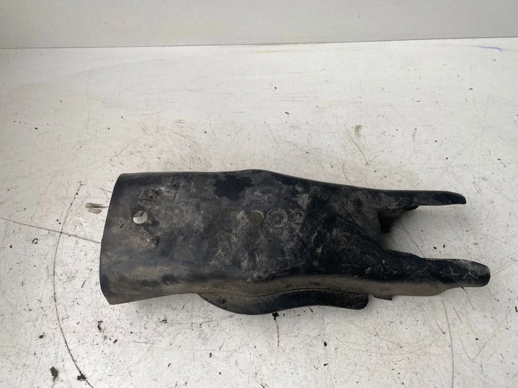 Other rear suspension part A2133520700