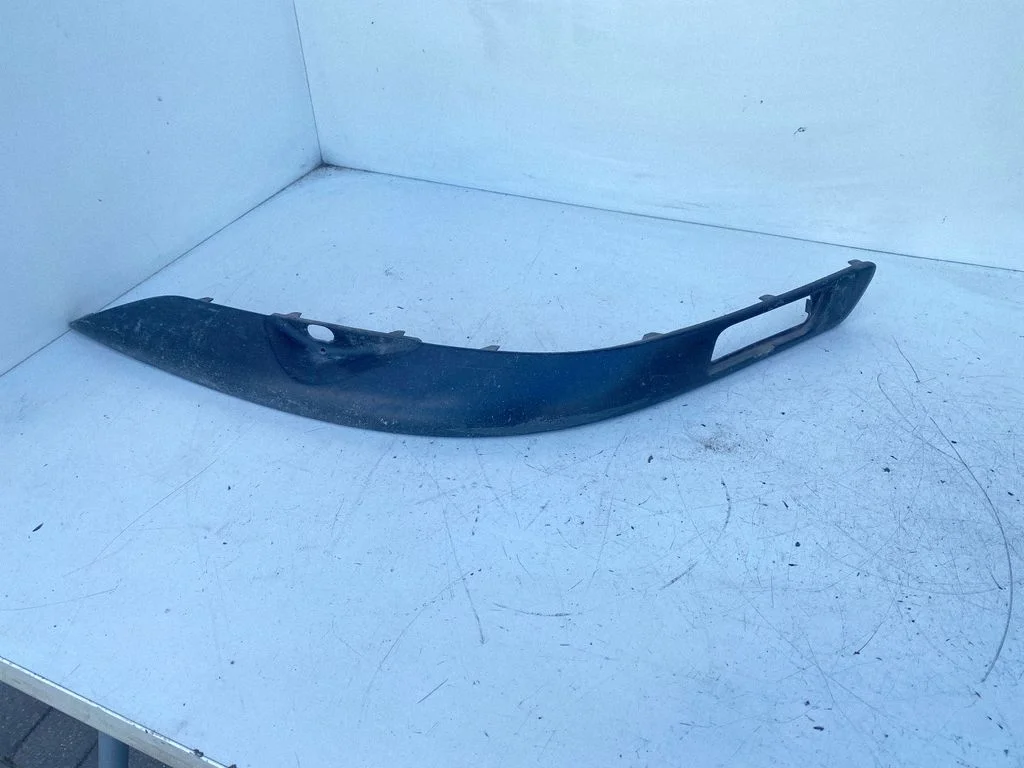 Front bumper corner part panel trim 09151823