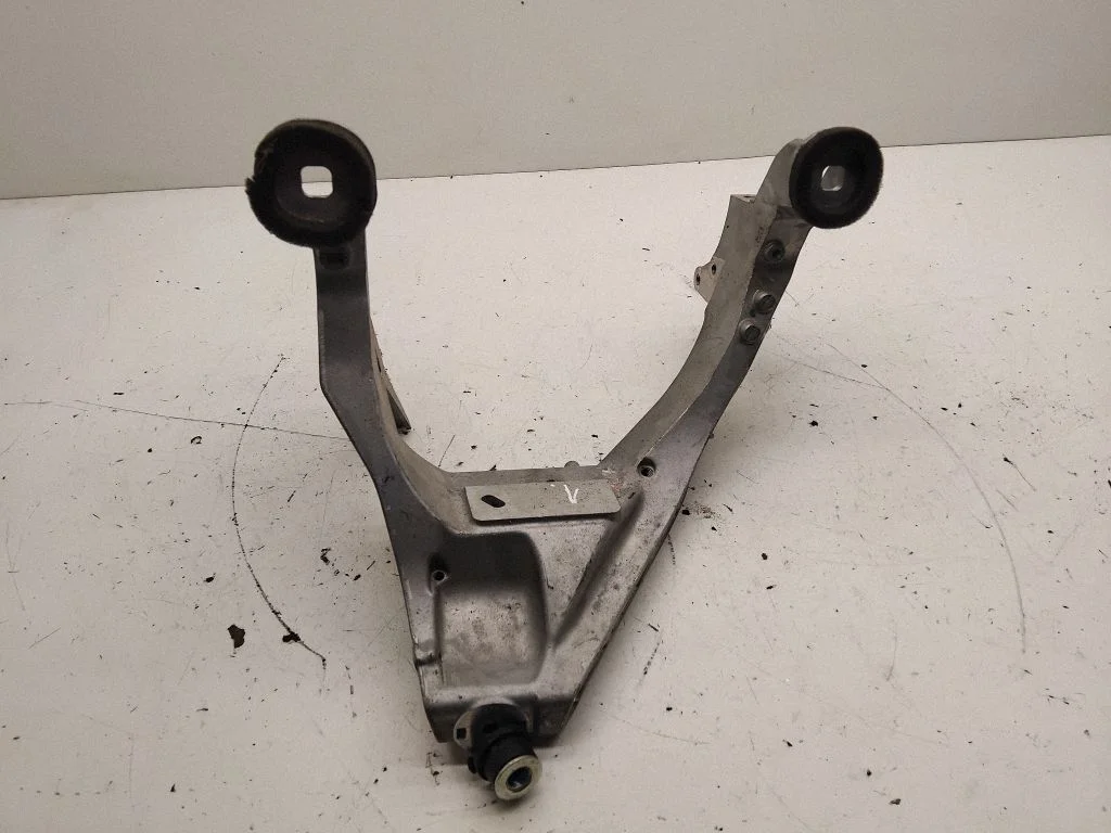 Steering rack mounting bracket – BMW 5 Series F10 F11 (2009-2016)