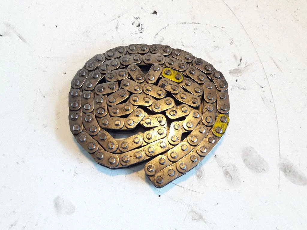 Timing chain (engine) – Toyota Avensis T250 (2006-2009)