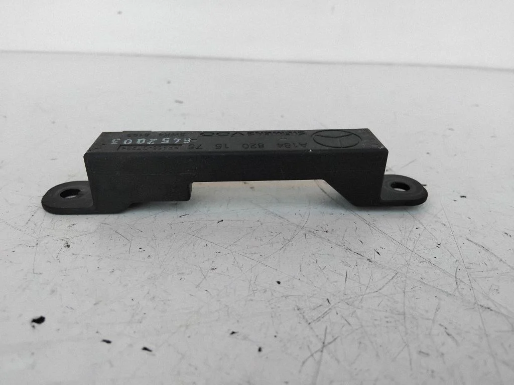 Keyless (KESSY) go control unit/module – Mercedes-Benz S-Class W221 (2005-2013)